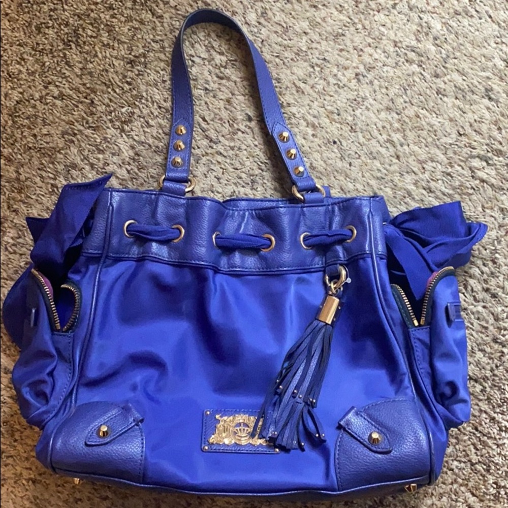 Purse - Picture 2 of 14
